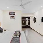 Townhouse Patparganj Near Max Super Speciality Hospital