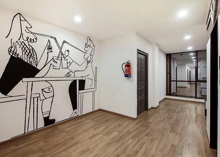 Townhouse Patparganj Near Max Super Speciality Hospital